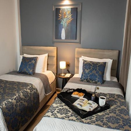 12 Rooms Hotel Koseilyas Εξωτερικό φωτογραφία
